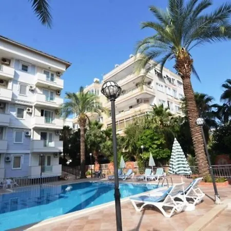 Alanya Oba Plajlar Karsisi Havuzlu Daire Alanya