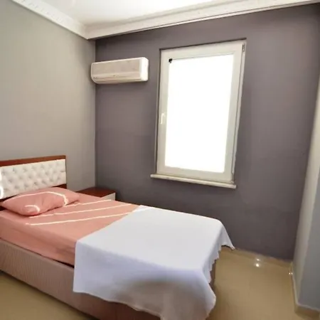 아파트 Alanya Oba Plajlar Karsisi Havuzlu Daire 알란야